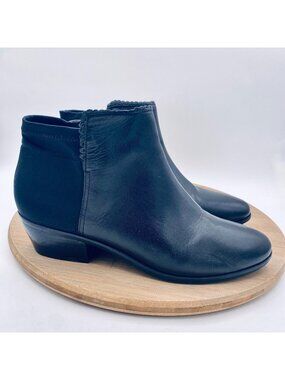Jack Rogers Boots Womens 7.5 Black Leather Ankle Booties Scalloped Zip
